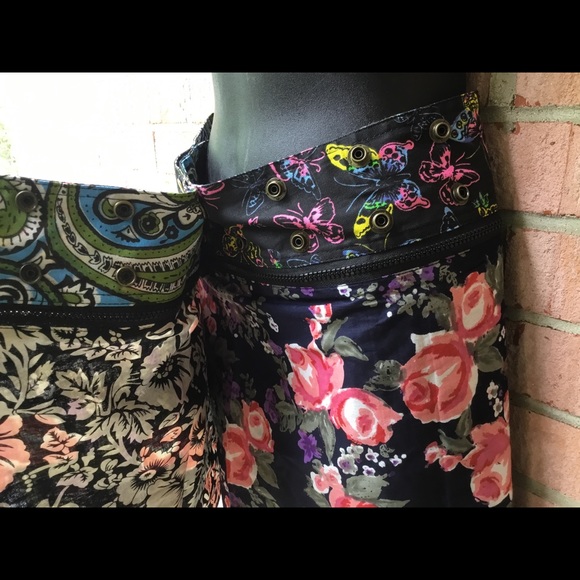 Wrap skirt with 4 different fabrics - Picture 2 of 7